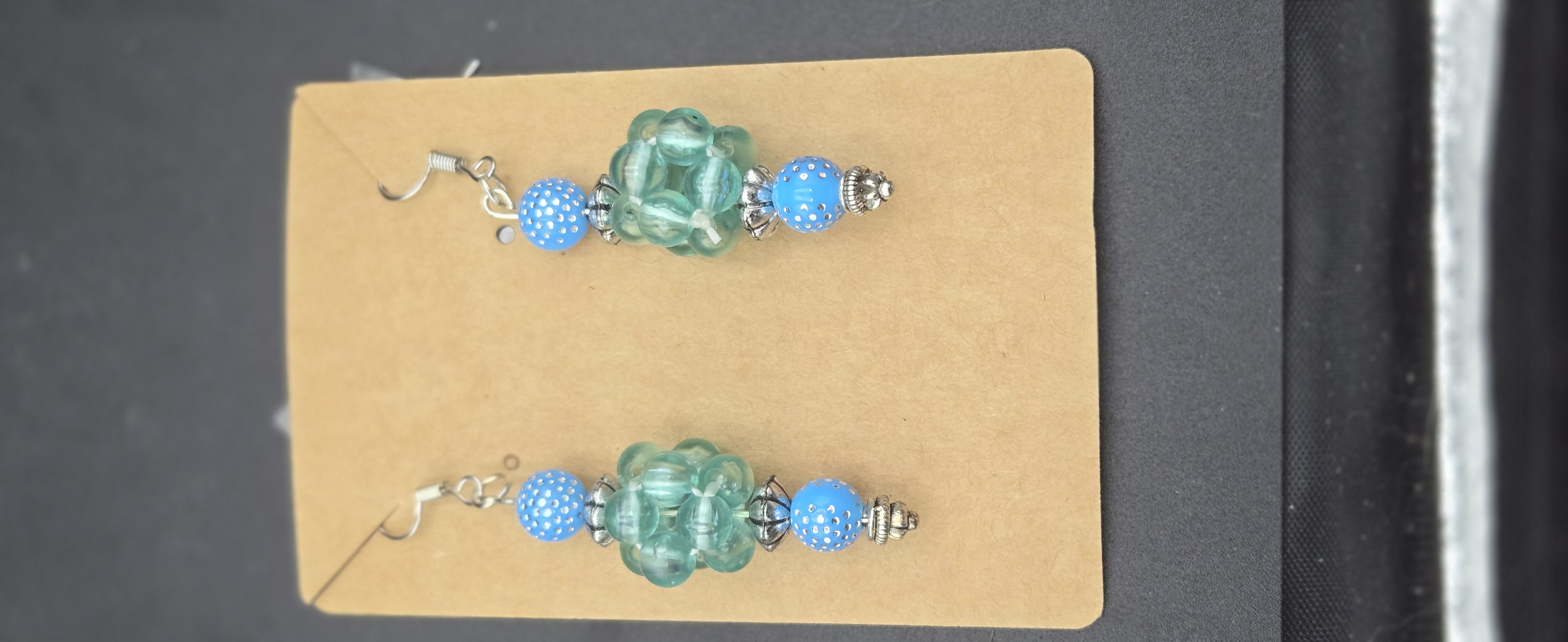 Boucle d'oreille 