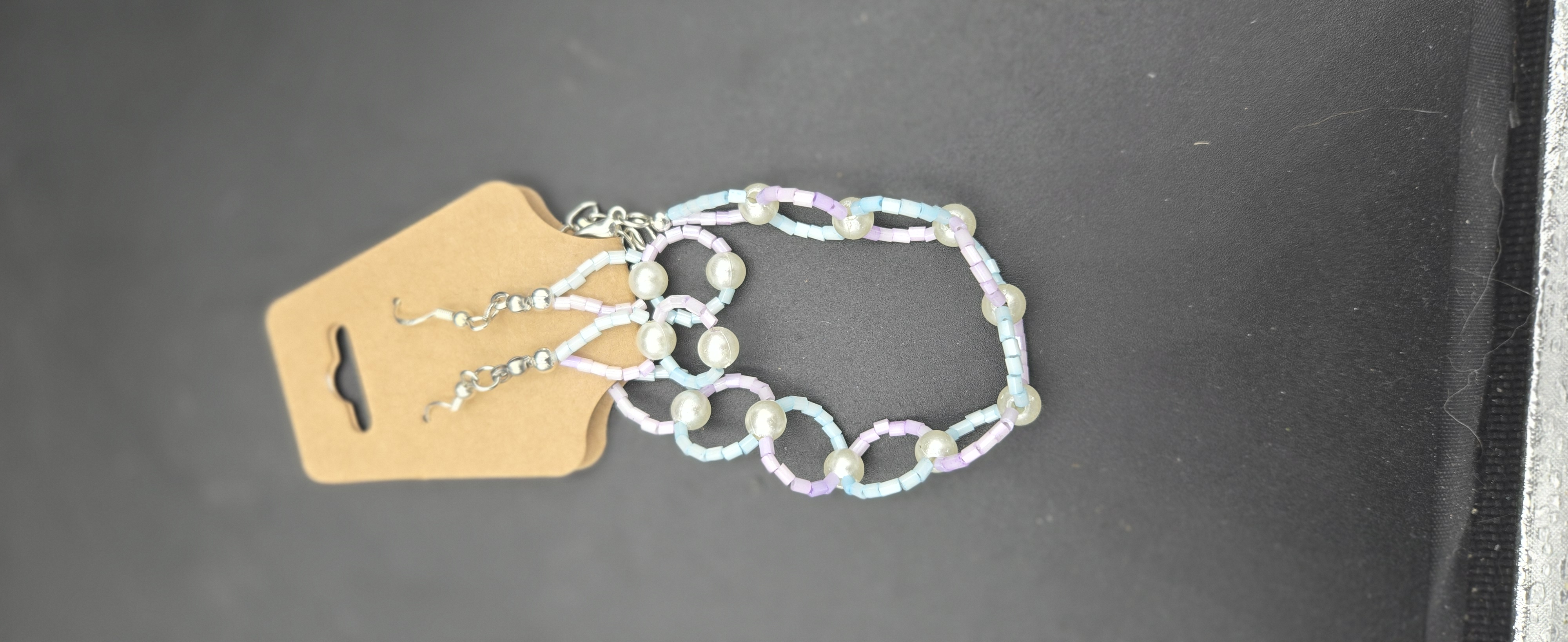 Boucle d'oreille et bracelet