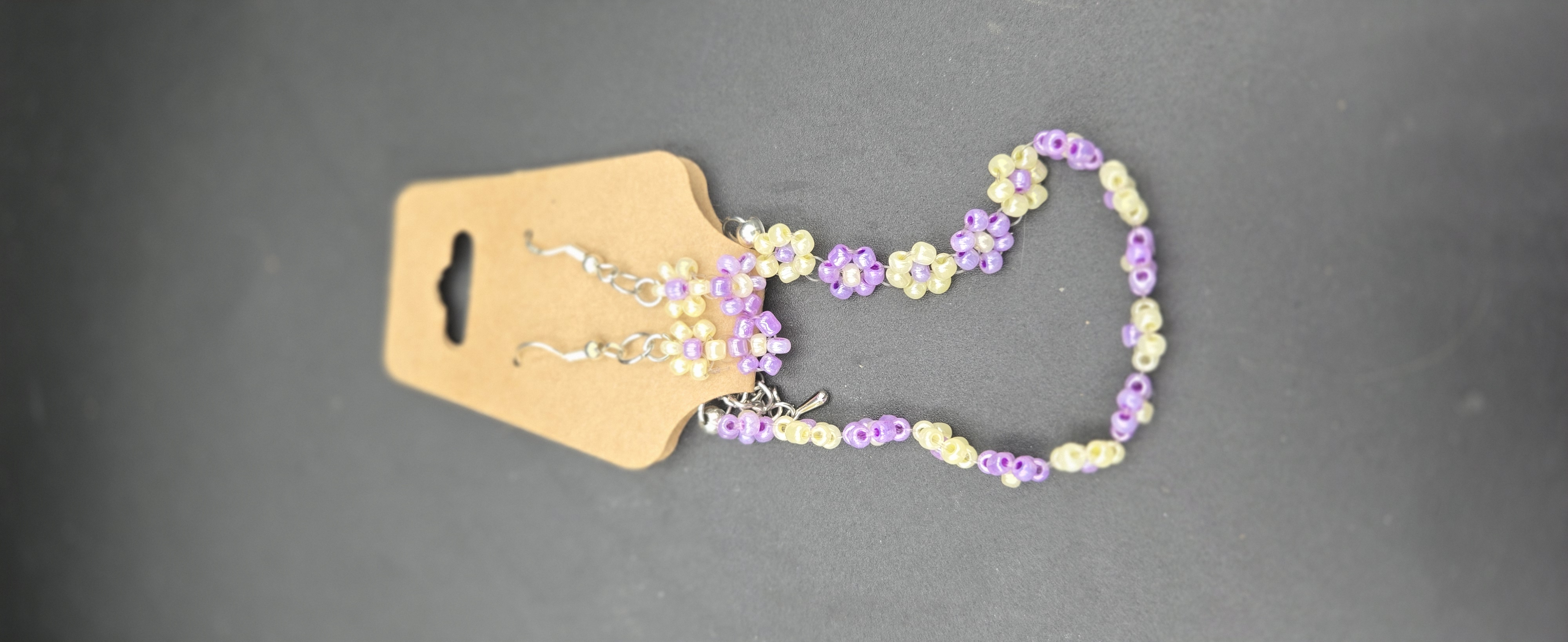 Boucle d'oreille et bracelet